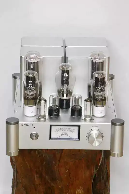 Amplificatore a Valvole di Cla - Class A Tube Amplifier 845 recensione e prezzo