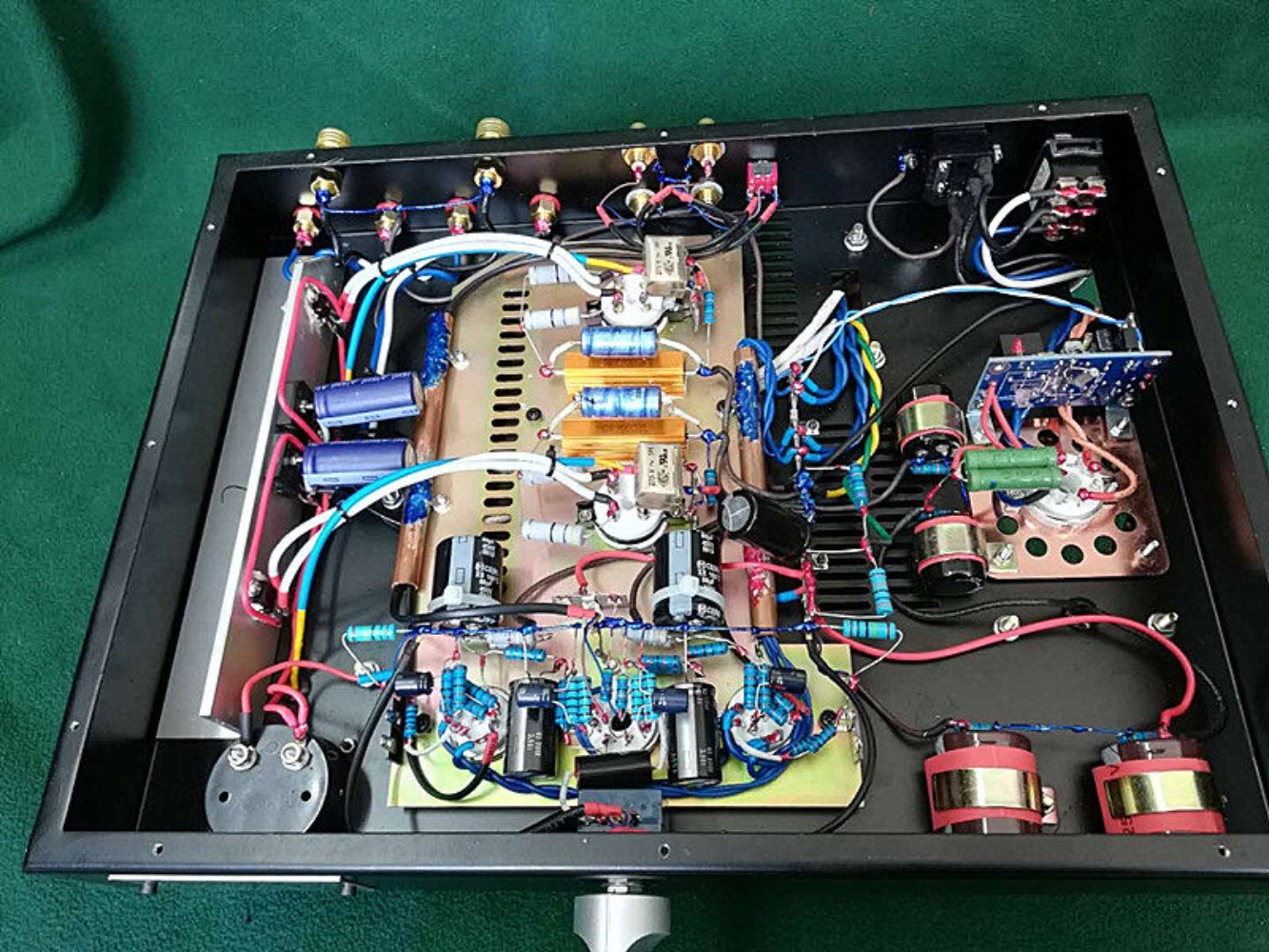 Amplificatore a valvole 300B S - Tube Amplifier 300B Single Ended recensione e prezzo